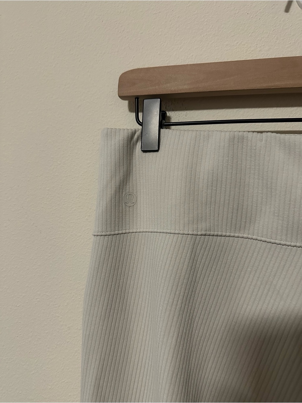 Lululemon brushed softstream ribbed flare pant size 10 W5GVKS - Picture 9 of 9